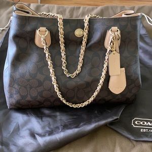 Coach Pey Signature Chain Tote